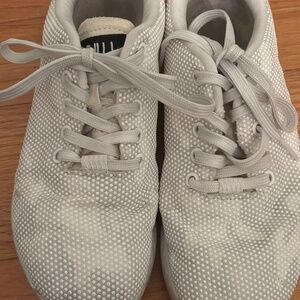Nobull cross trainers white camo women’s 8 men’s 6.5